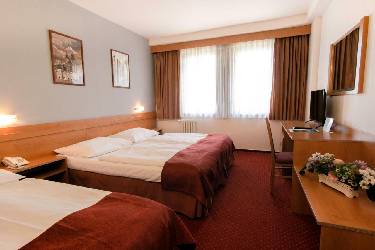 Hotel Globus Prága Kültér fotó